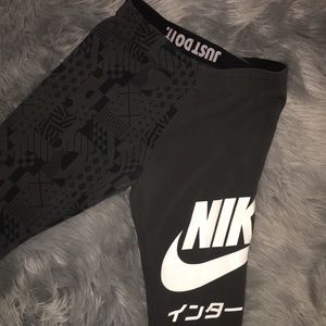 Nike leggings